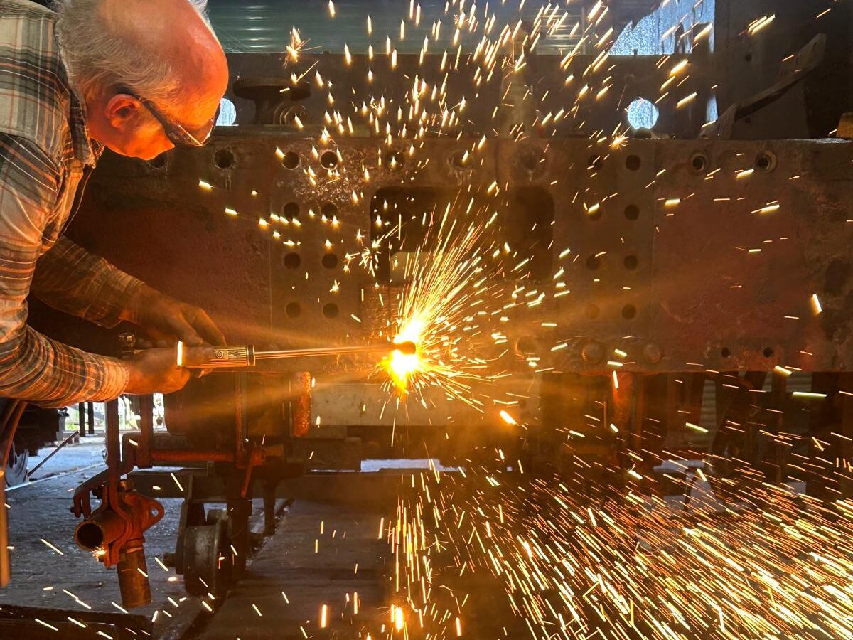 Burning out rivets